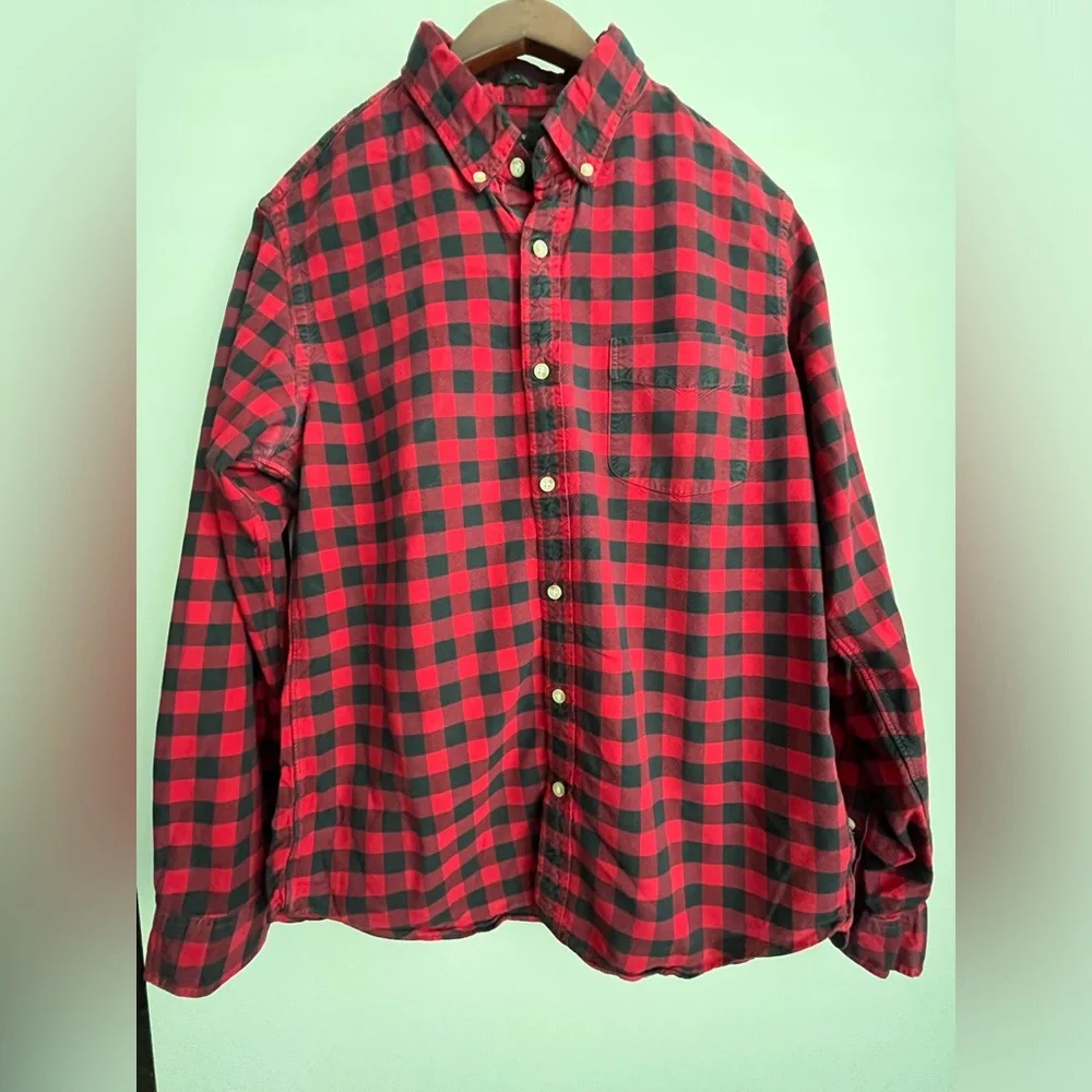 J crew oxford buffalo plaid size L slim plaid long sleeve shirt